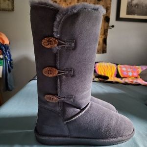 Womens BearPaw Tall Boots Size 9